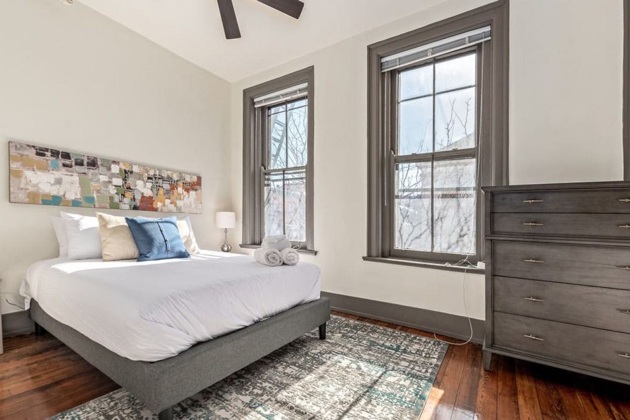 126 E 13th St #1056025P - Photo 7 of 35