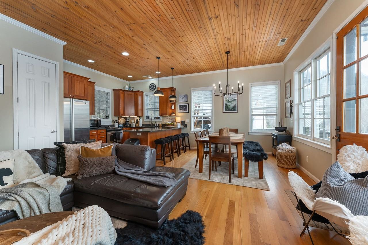 95 Breakaway Trl South #1094701P - Photo 2 of 27