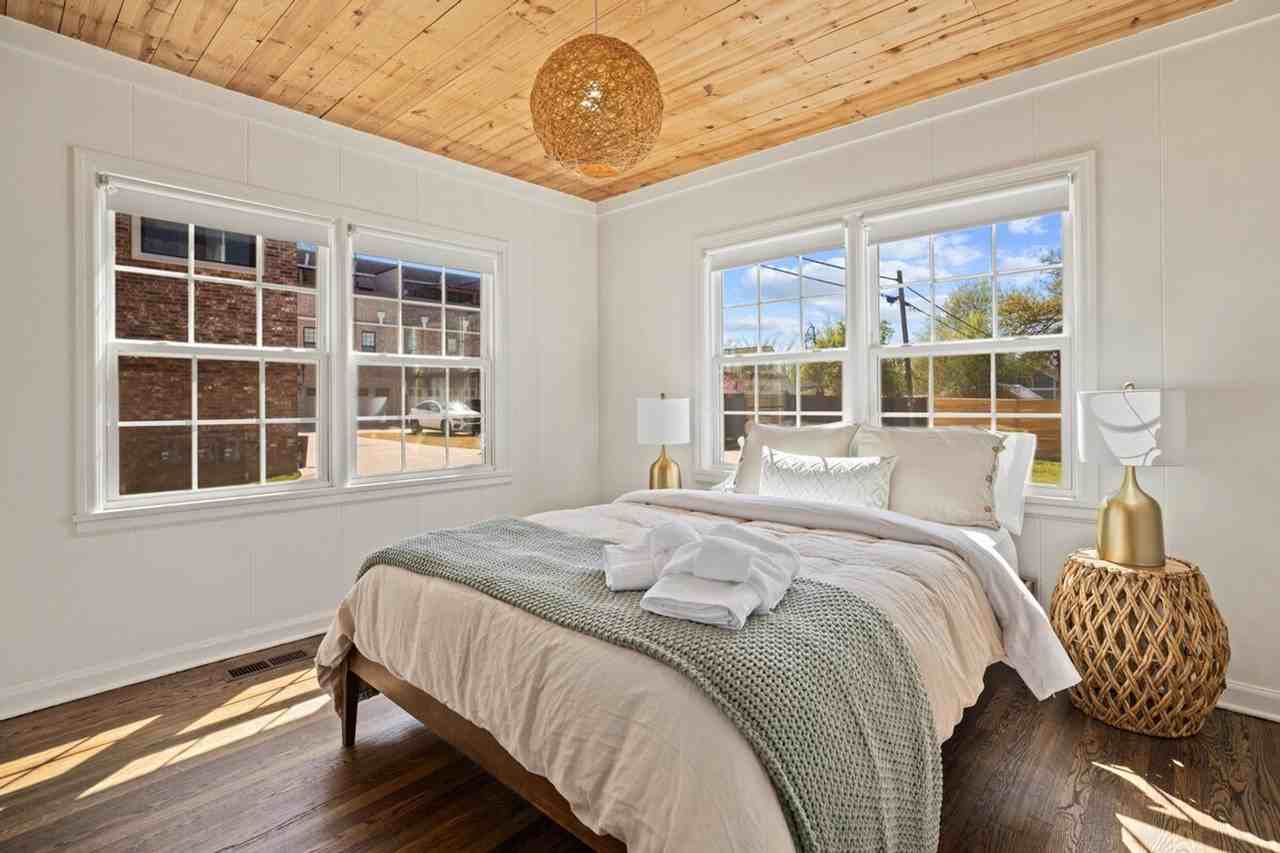 337 Nw A St #1221794P - Photo 6 of 24