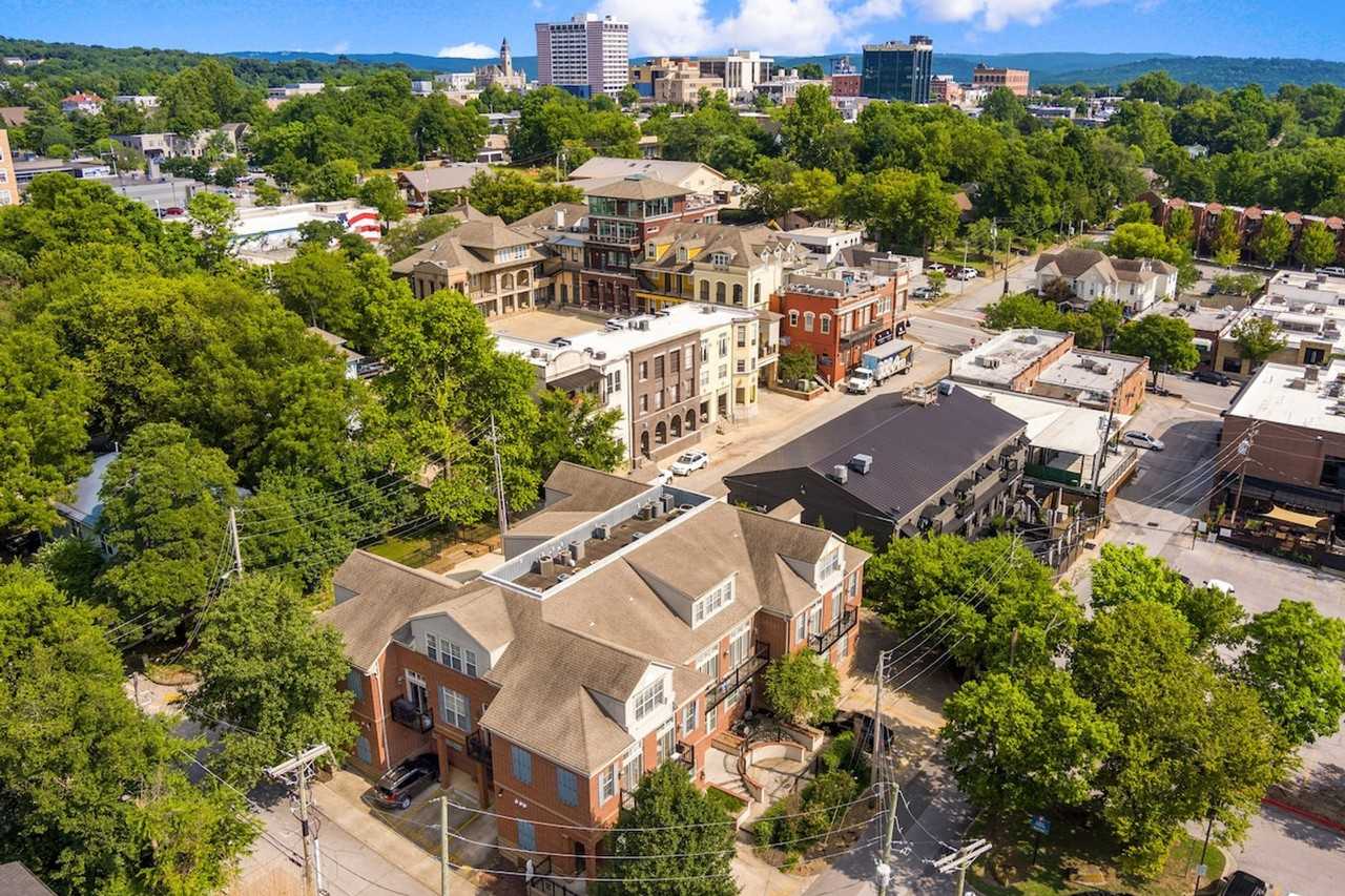 340 N Campbell Ave #1221816P - Photo 2 of 28