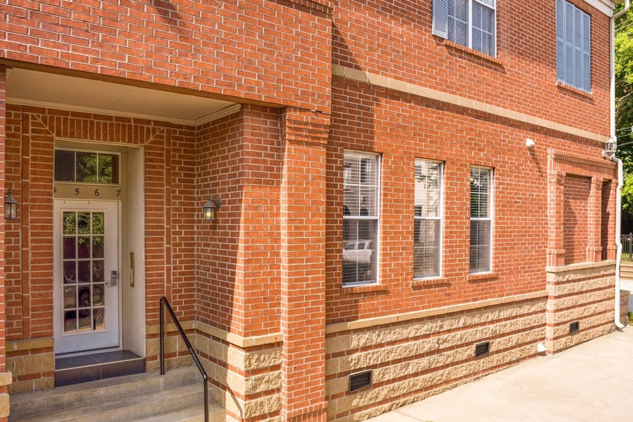 340 N Campbell Ave #1221816P - Photo 7 of 28