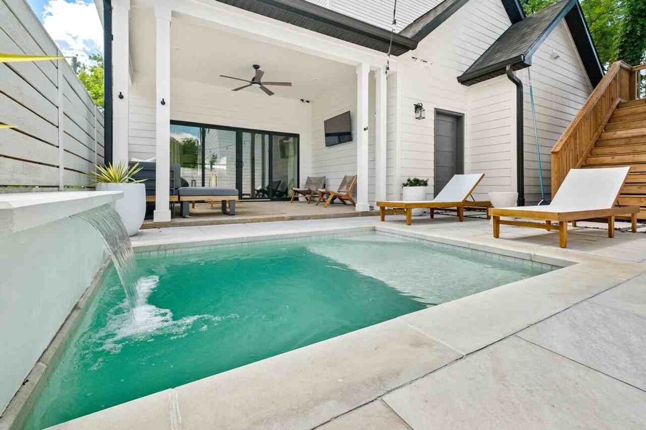 404 Nw 4th St #1221855P - Photo 3 of 50