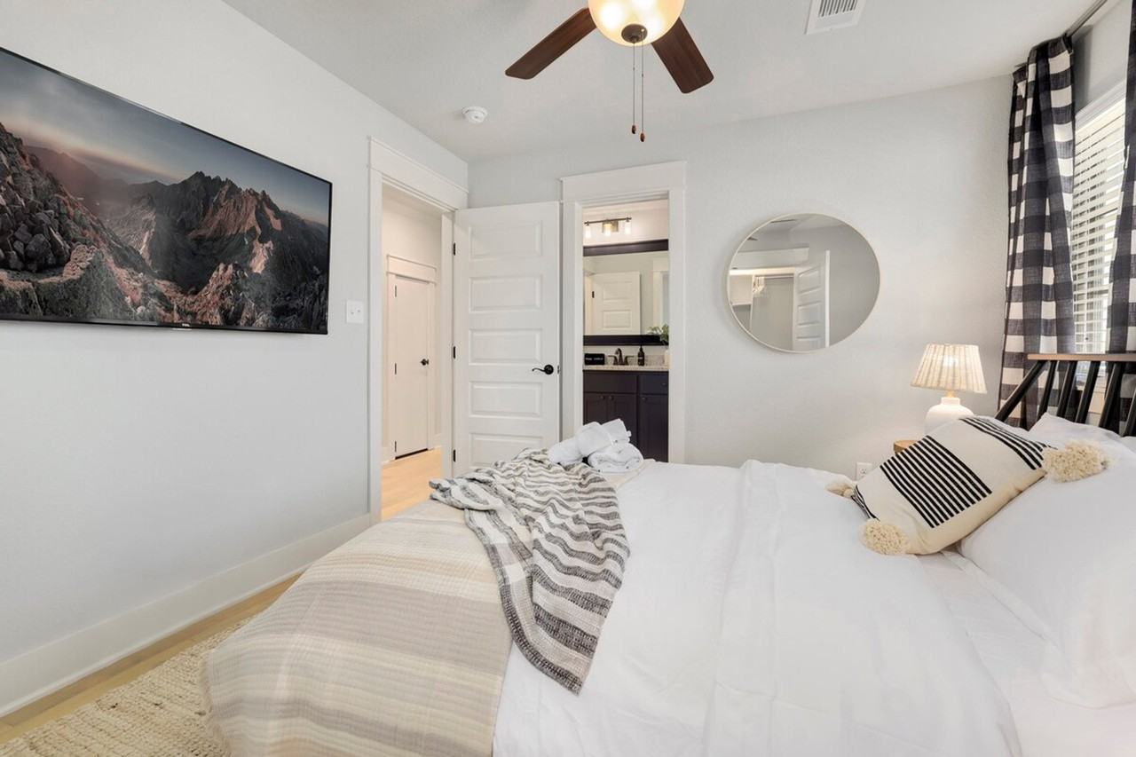 85 N Solitude Bnd #1221856P - Photo 6 of 32