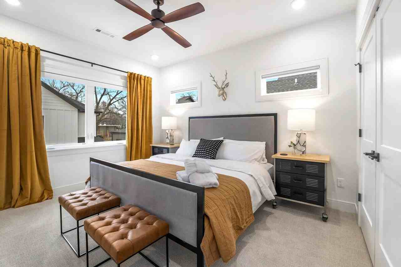 109 Nw Ozark Way #1221875P - Photo 3 of 33