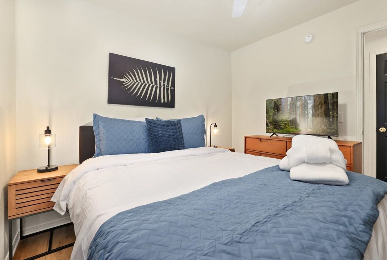 809 Se E Ct #1221898P - Photo 6 of 26