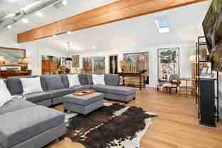 1158 N Sunset Dr - Photo 1 of 1