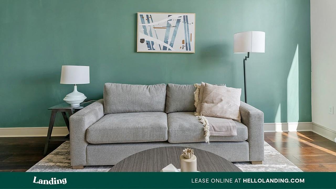 5280 Caroline St - Photo 2 of 50