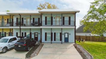 featured image of 64 Oak Alley Ln