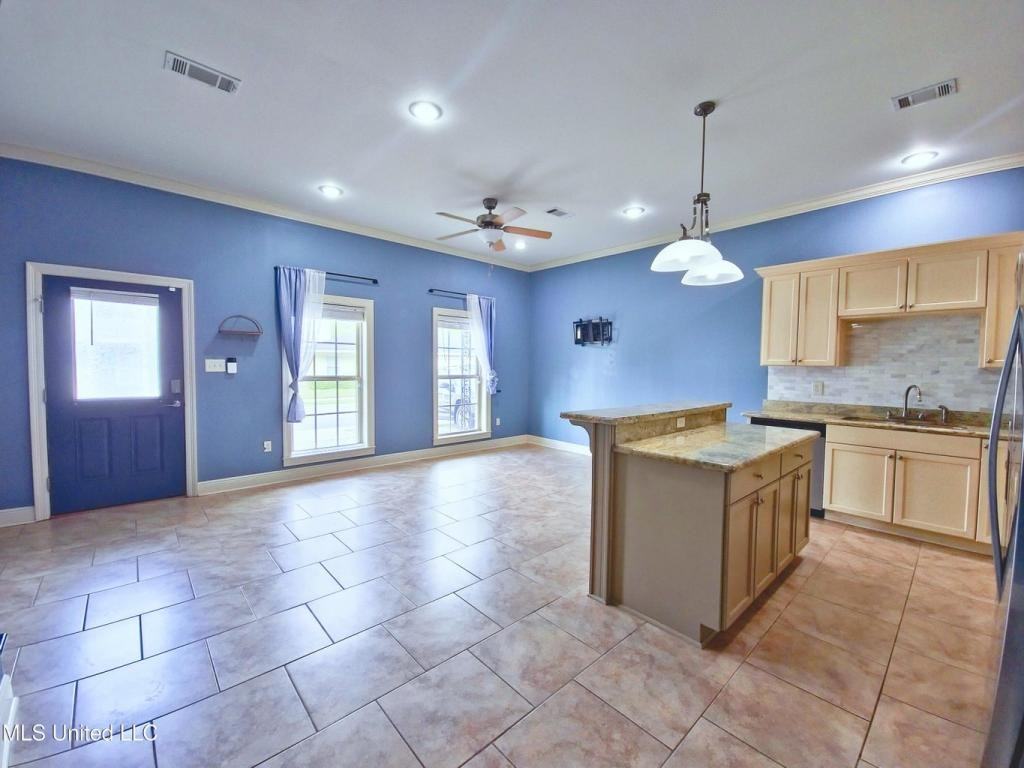 64 Oak Alley Ln - Photo 2 of 18