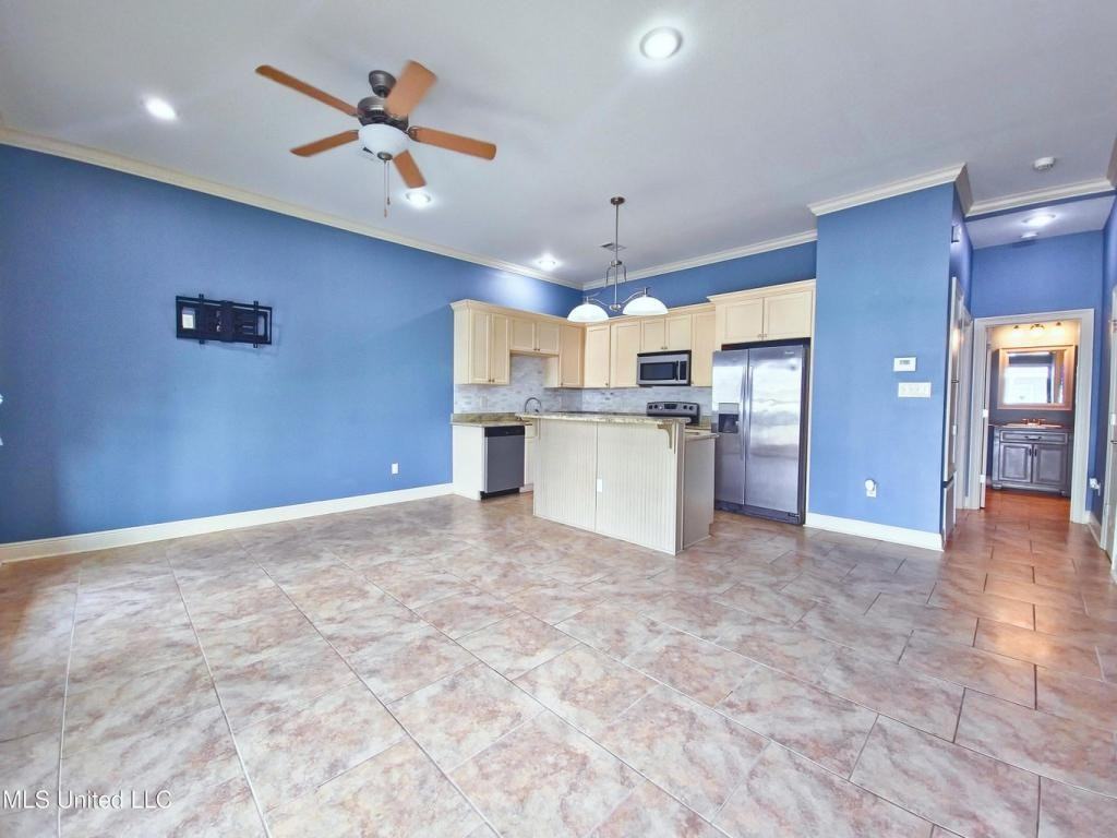 64 Oak Alley Ln - Photo 3 of 18