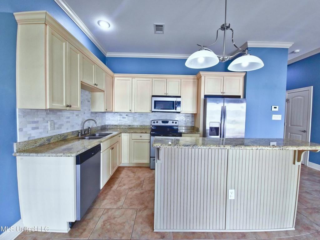 64 Oak Alley Ln - Photo 6 of 18