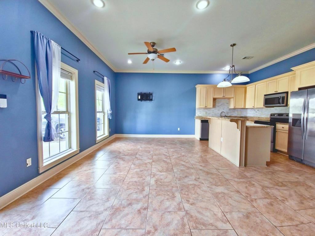 64 Oak Alley Ln - Photo 7 of 18