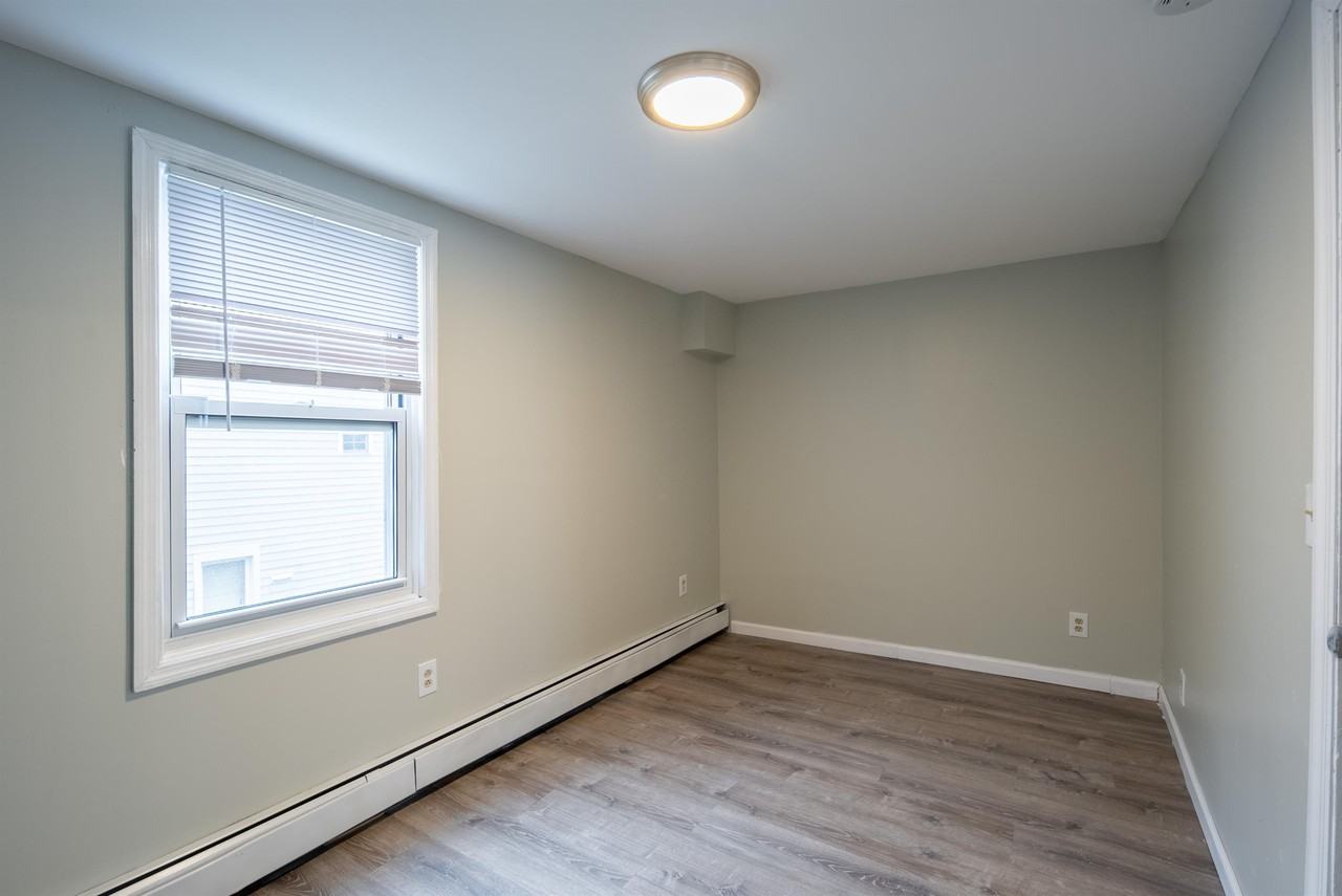 623 4th St #2 - Photo 2 of 29