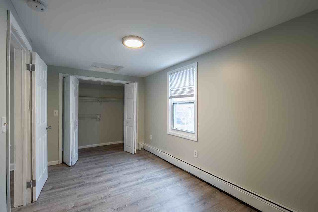 623 4th St #2 - Photo 4 of 29
