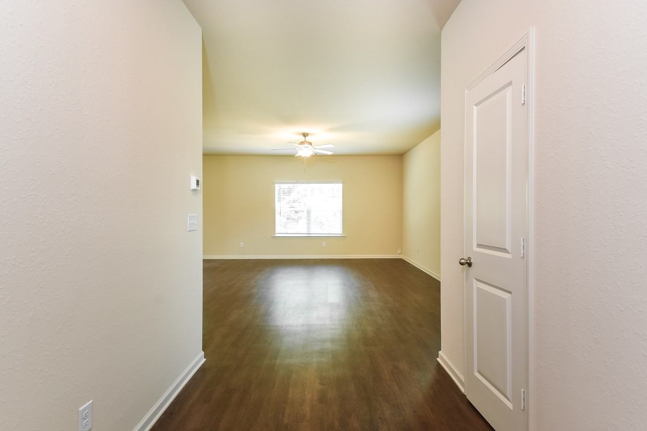 132 Innis Brook Cir - Photo 2 of 26