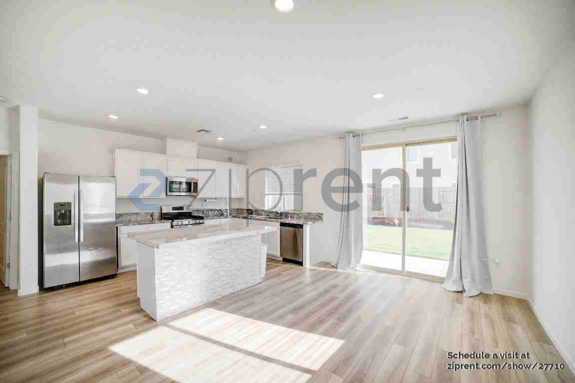 12812 Herringbone Way - Photo 2 of 28