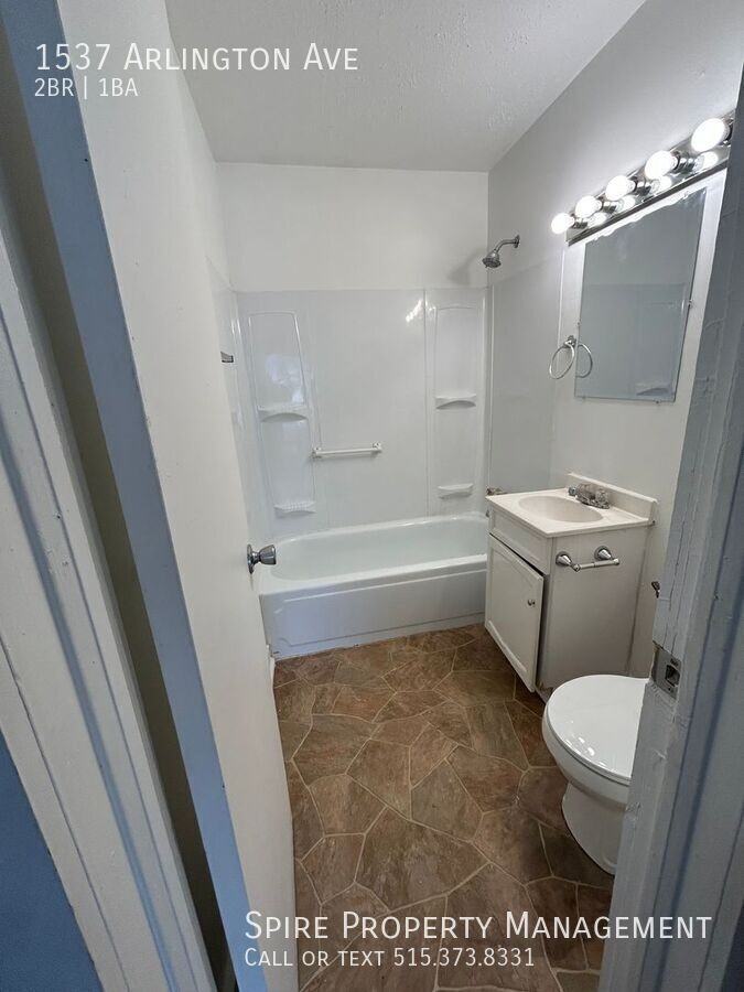 1537 Arlington Ave - Photo 3 of 14