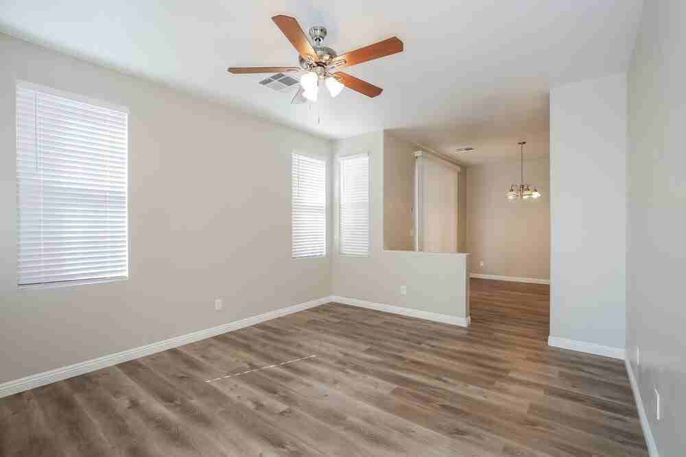 4404 Altamira Cave Dr - Photo 5 of 17