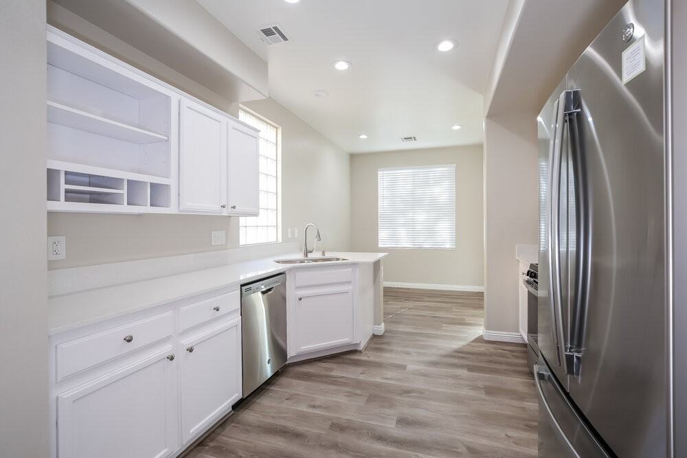 4404 Altamira Cave Dr - Photo 7 of 17