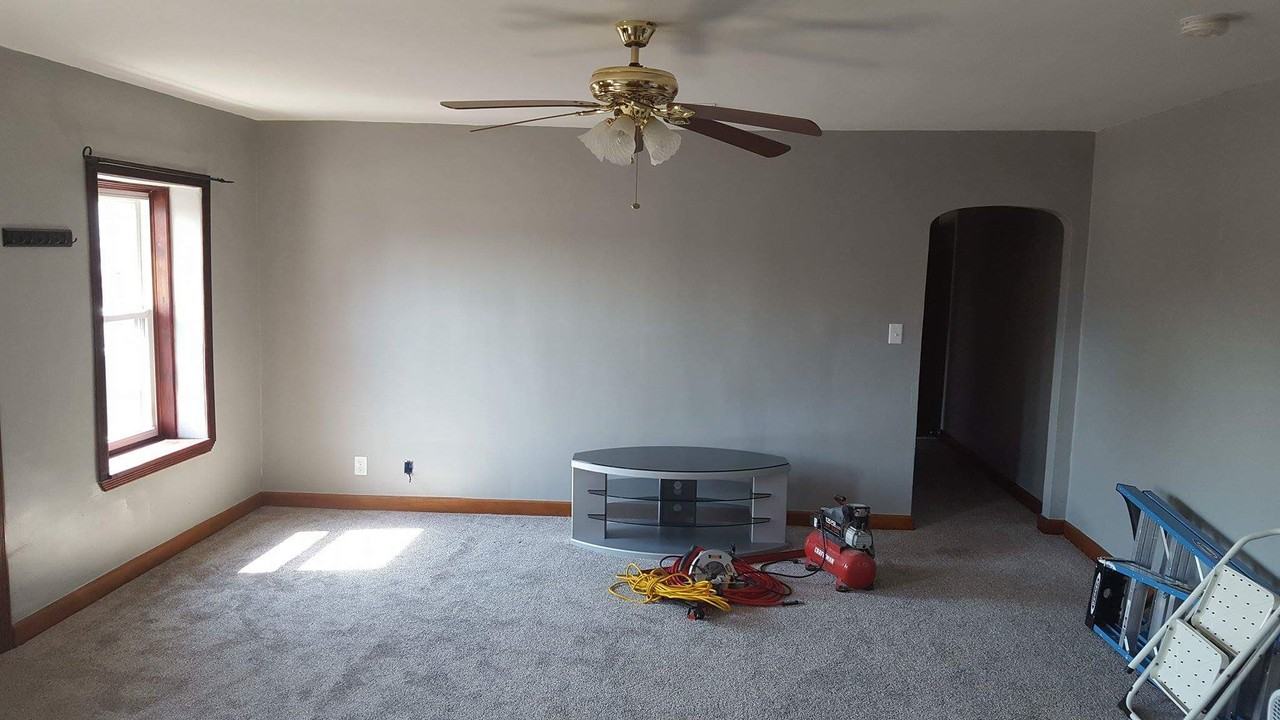 131 1/2 S 2nd St - Photo 2 of 24