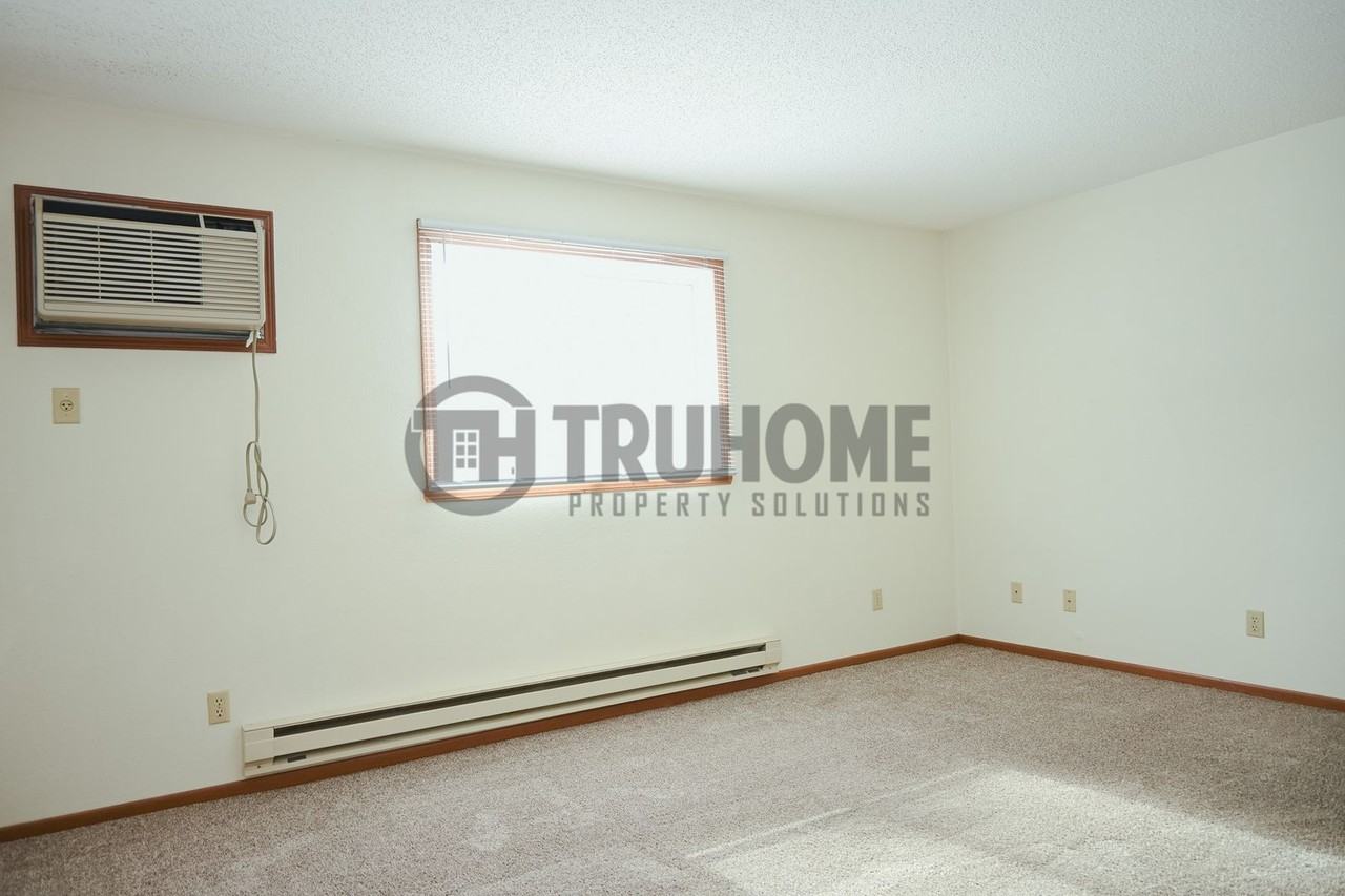 2134 8th Ave NW - Photo 2 of 11