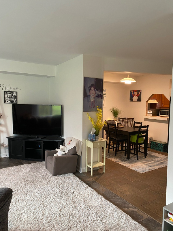 4 Kings Ct - Photo 3 of 20