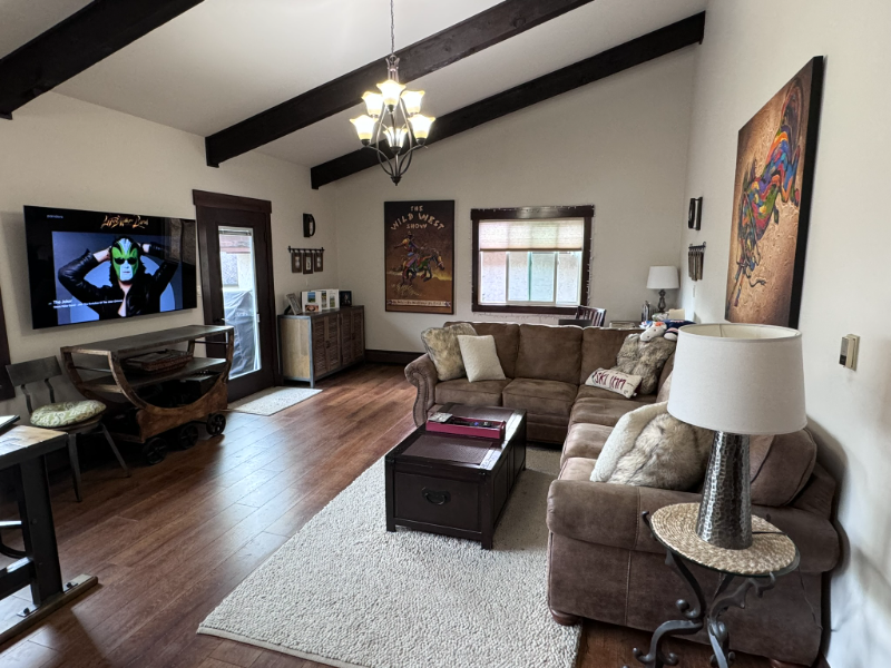 2269 Chamonix Ln - Photo 3 of 11