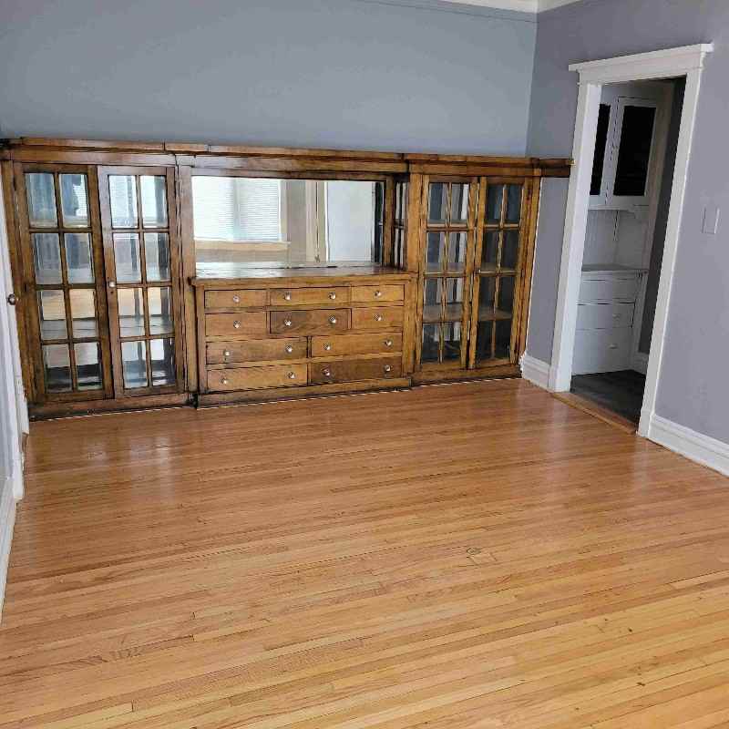 4819 S King Dr #2A - Photo 2 of 9