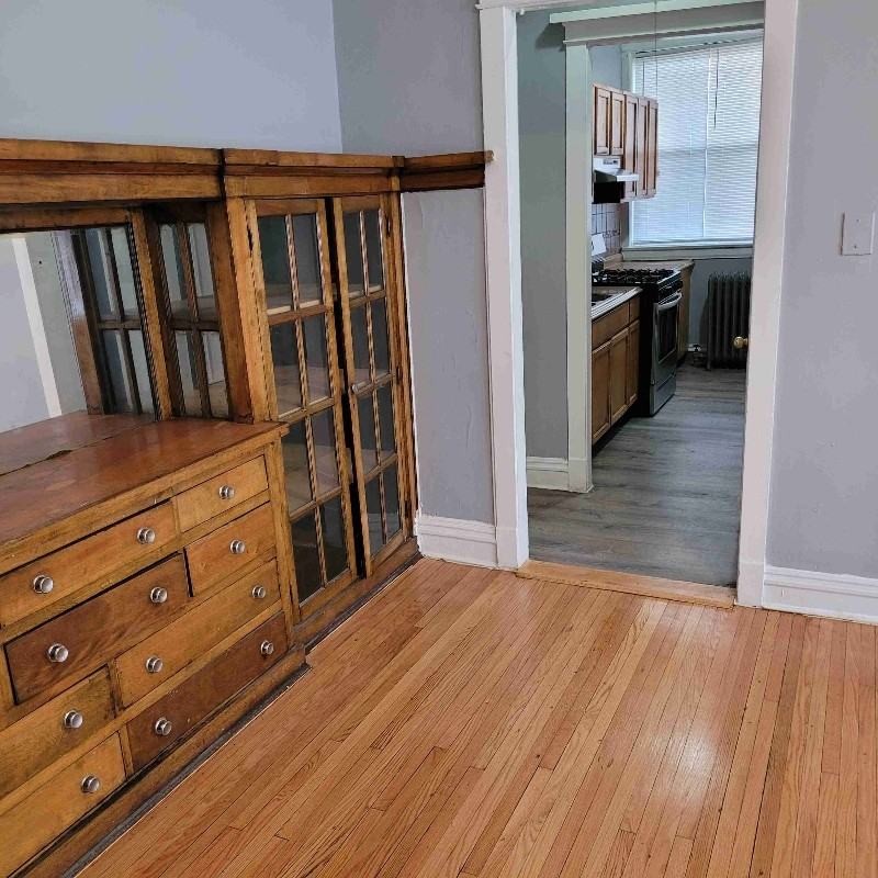 4819 S King Dr #2A - Photo 3 of 9