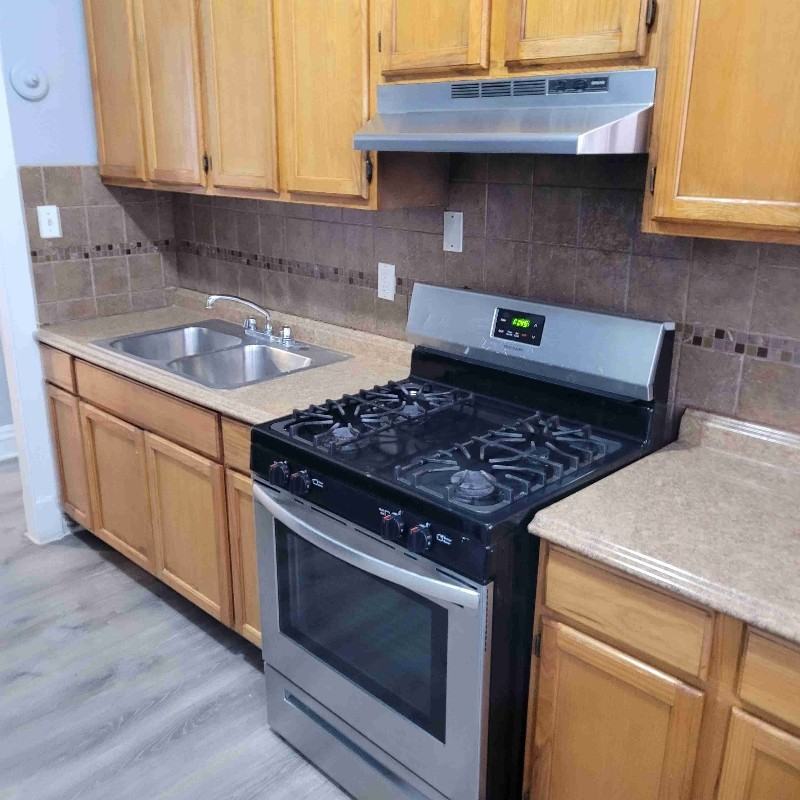 4819 S King Dr #2A - Photo 6 of 9