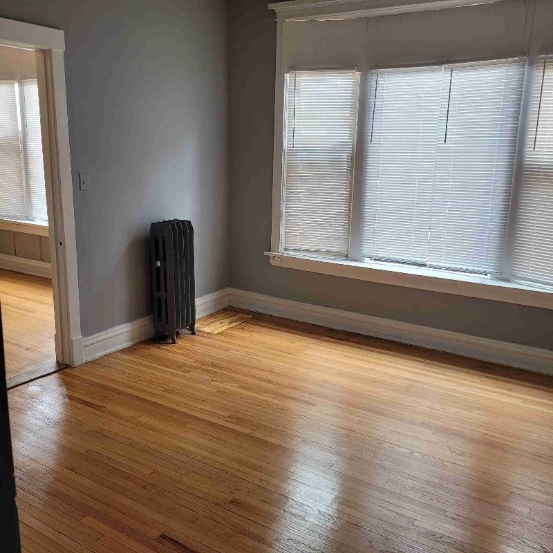 4819 S King Dr #2A - Photo 7 of 9