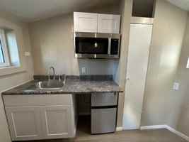 featured image of 180 South Glenwood Street #B