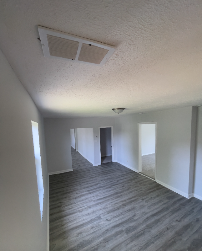 4004 E Michigan St - Photo 4 of 12