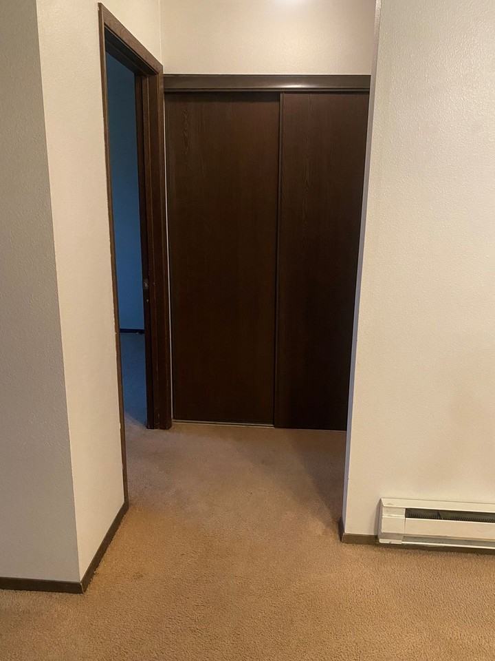 228 Enterprise St #1 - Photo 4 of 12