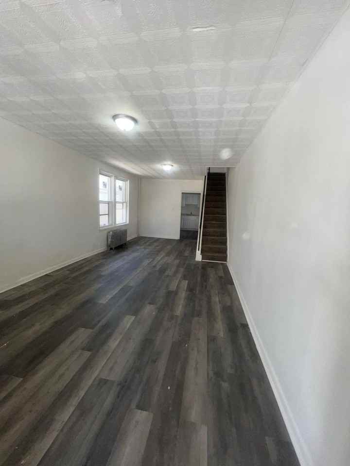 1238 Martin Luther King Jr Blvd - Photo 2 of 13