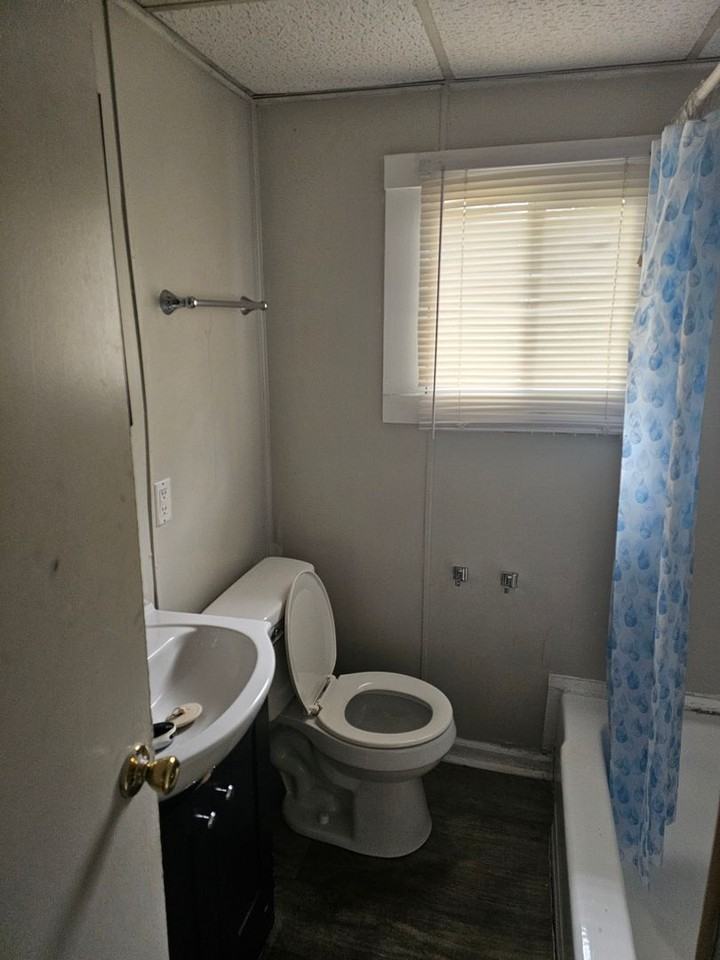 2760 Royal St - Photo 5 of 18