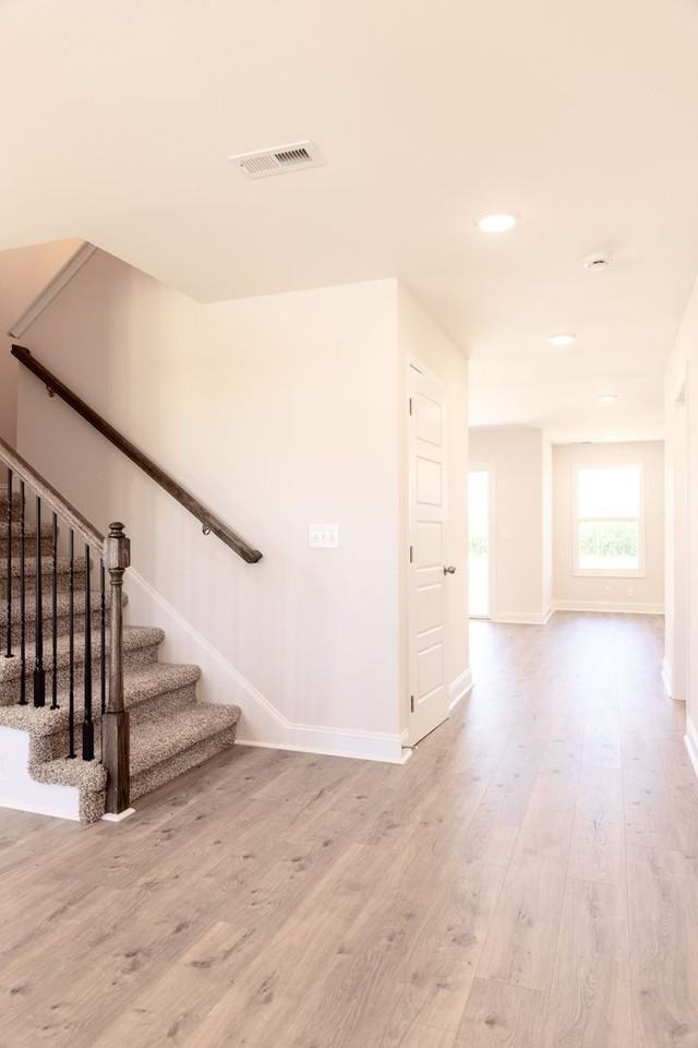 508 Ayden Ln - Photo 3 of 37
