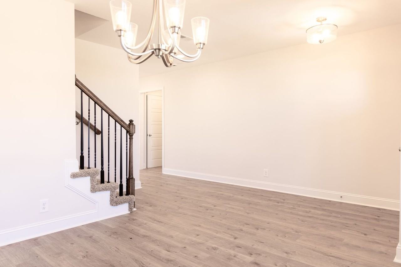 508 Ayden Ln - Photo 5 of 37