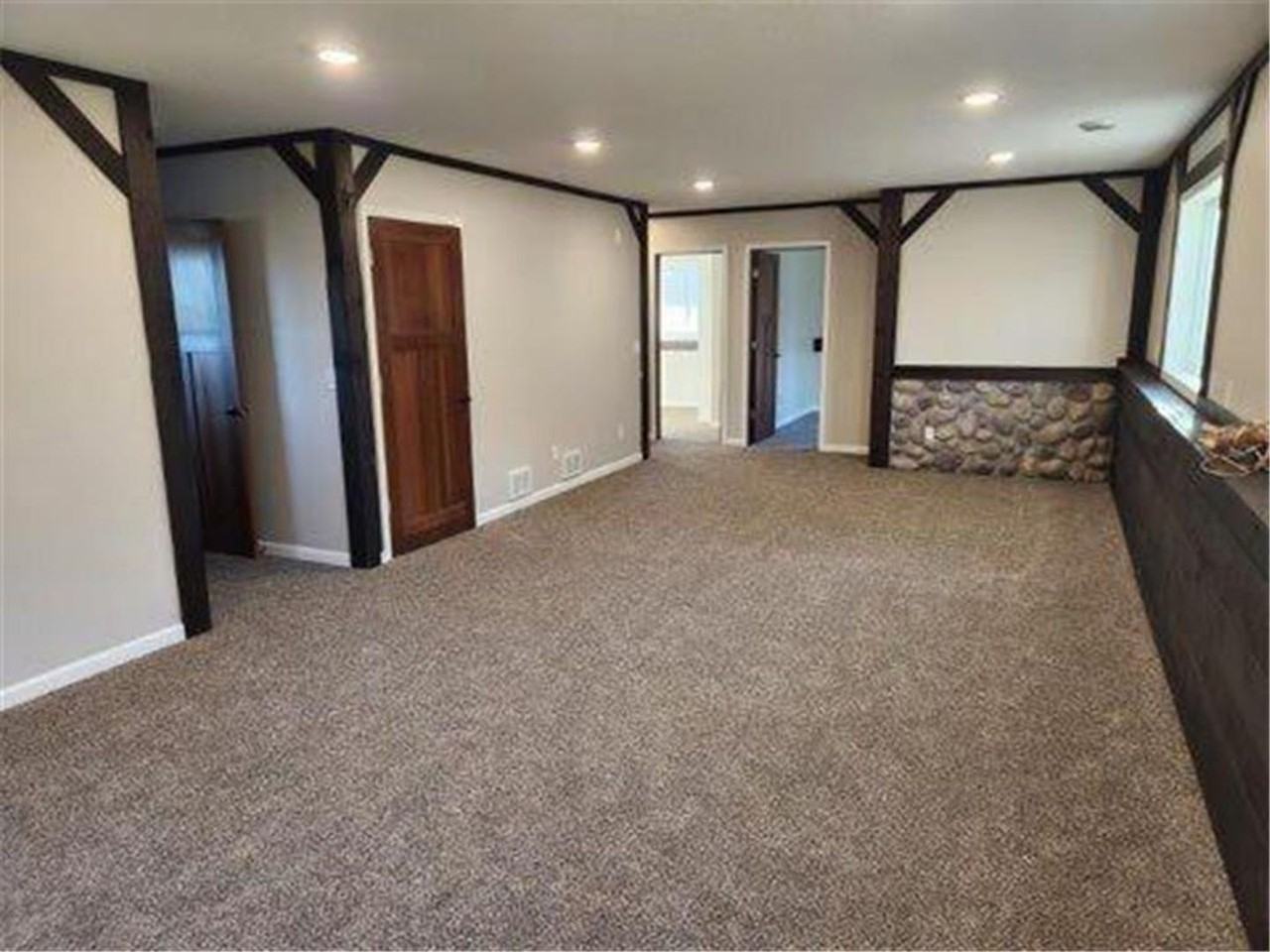 106 8th St - Photo 2 of 13