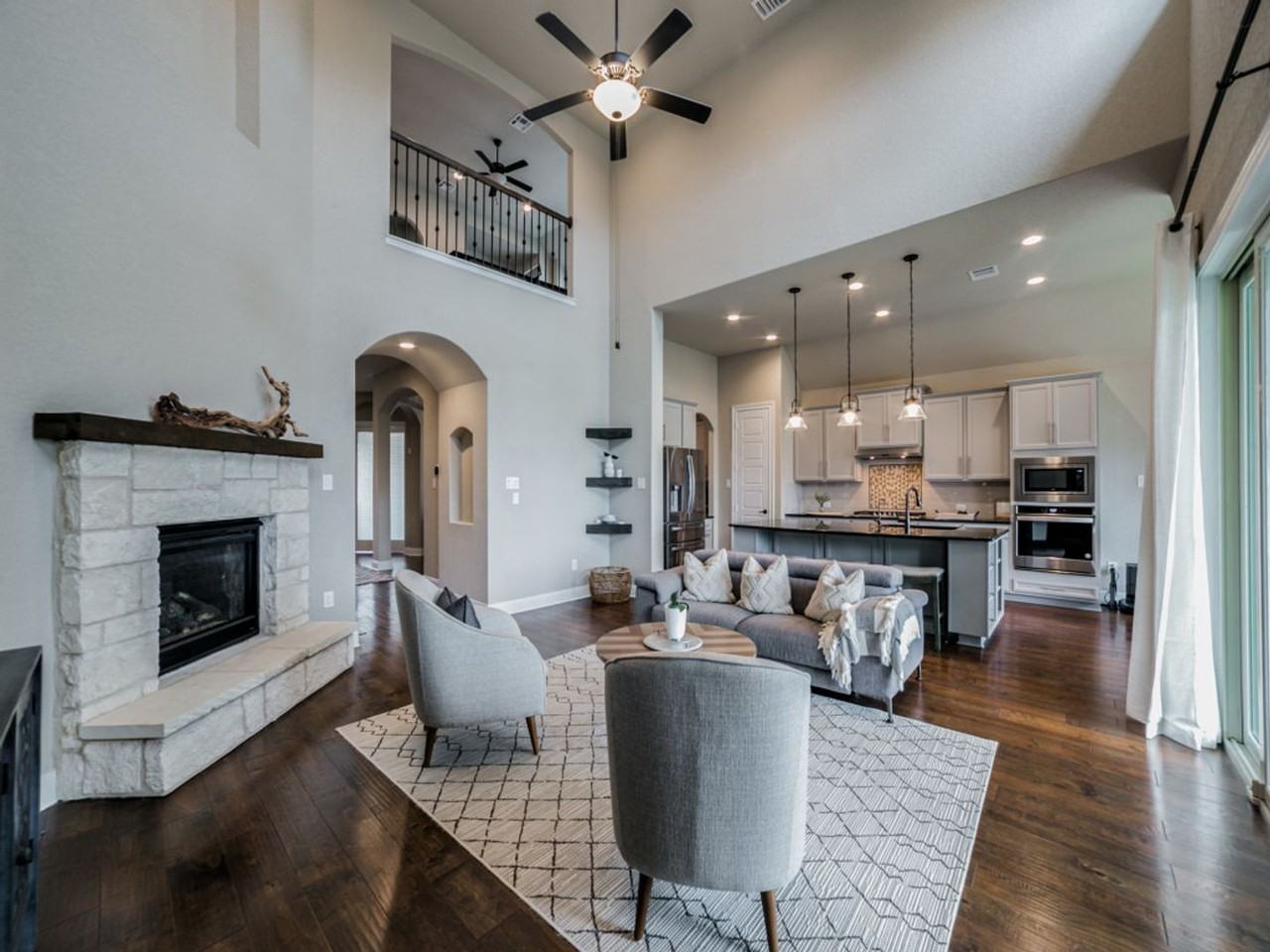 22815 Evangeline - Photo 6 of 25