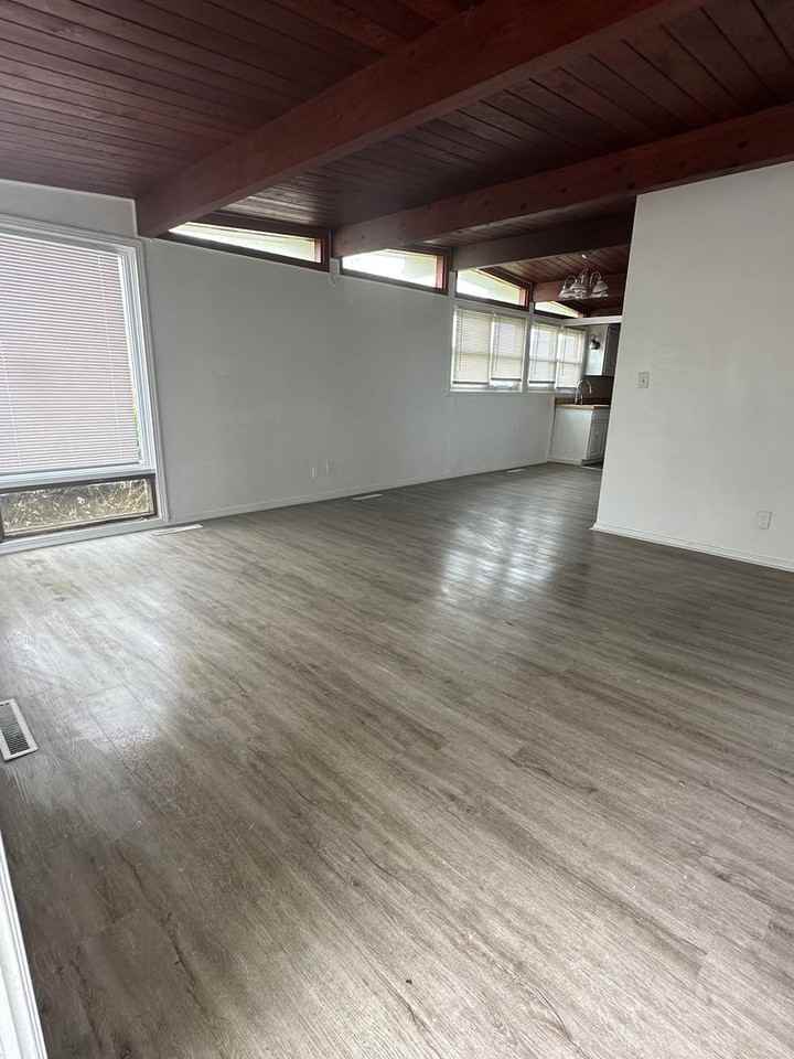 11117 E 35th Ter S - Photo 2 of 11