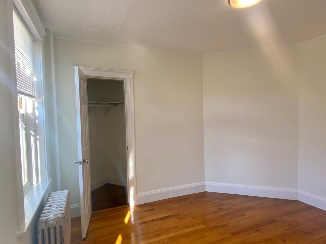 1858 Commonwealth Ave - Photo 5 of 27