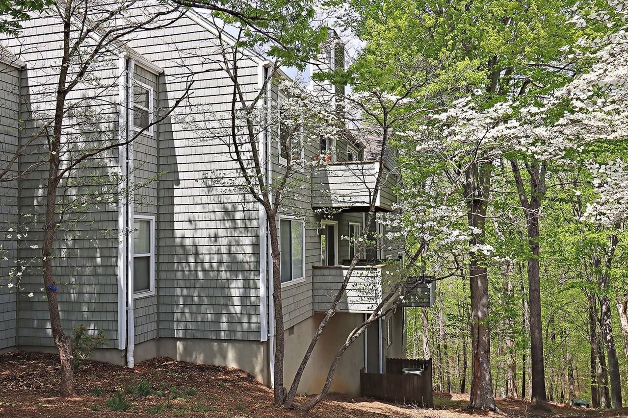 1242 Clifden Grn - Photo 3 of 17