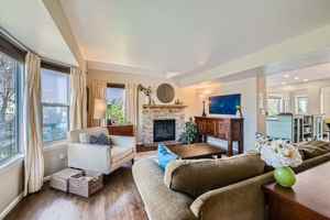 featured image of 477 Lincoln Ct