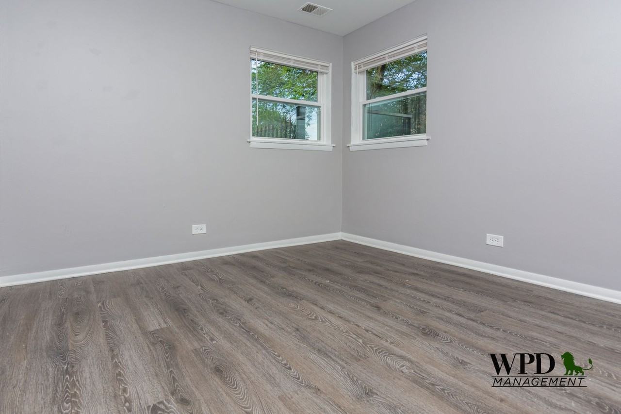 14103 S. Tracy Ave - Photo 5 of 6