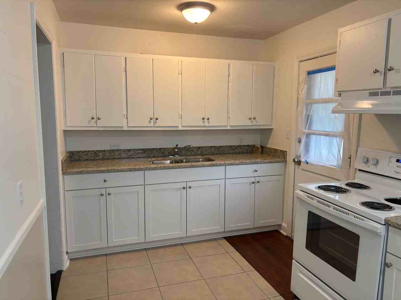 613 E State Ave - Photo 4 of 18