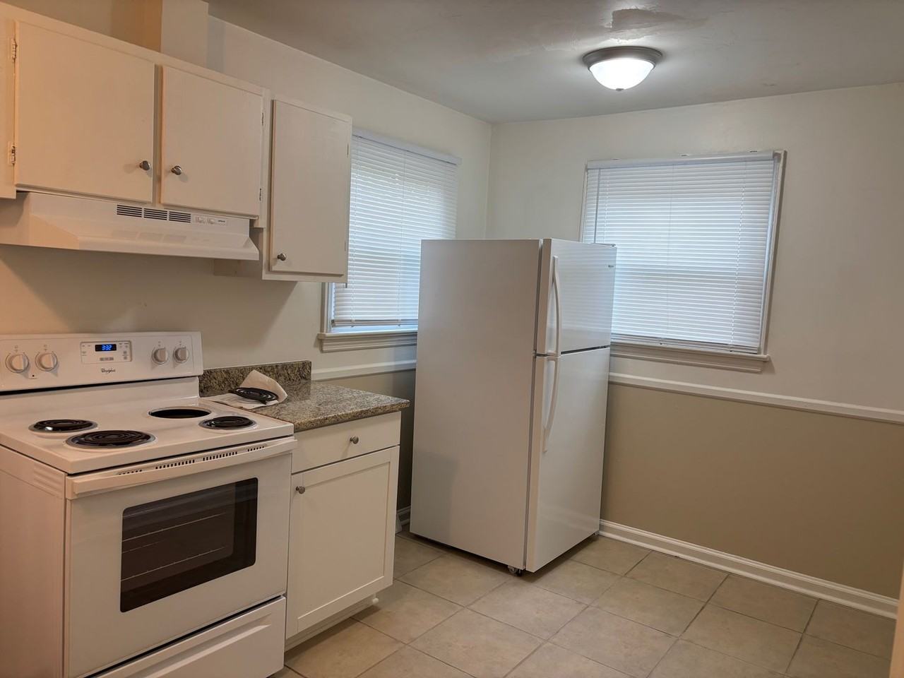 613 E State Ave - Photo 5 of 18