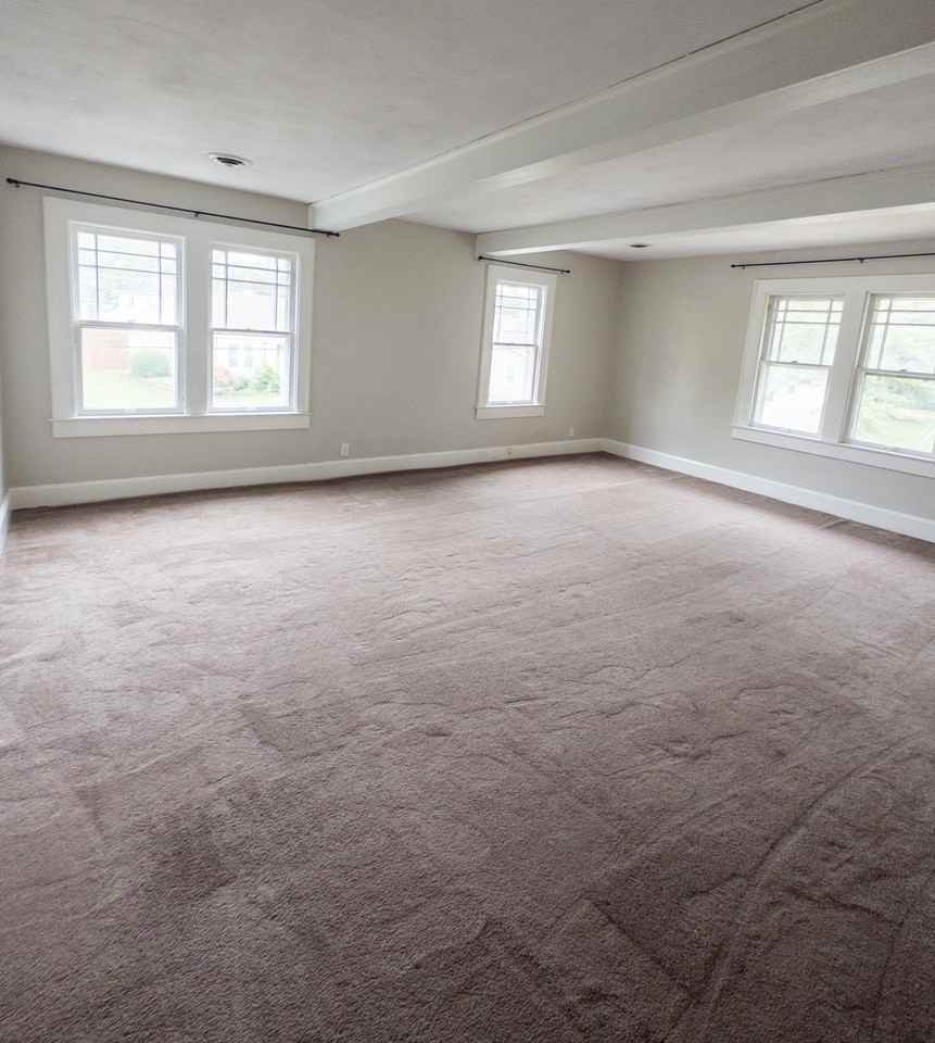 112 1/2 E Madison Ave #2 - Photo 2 of 11