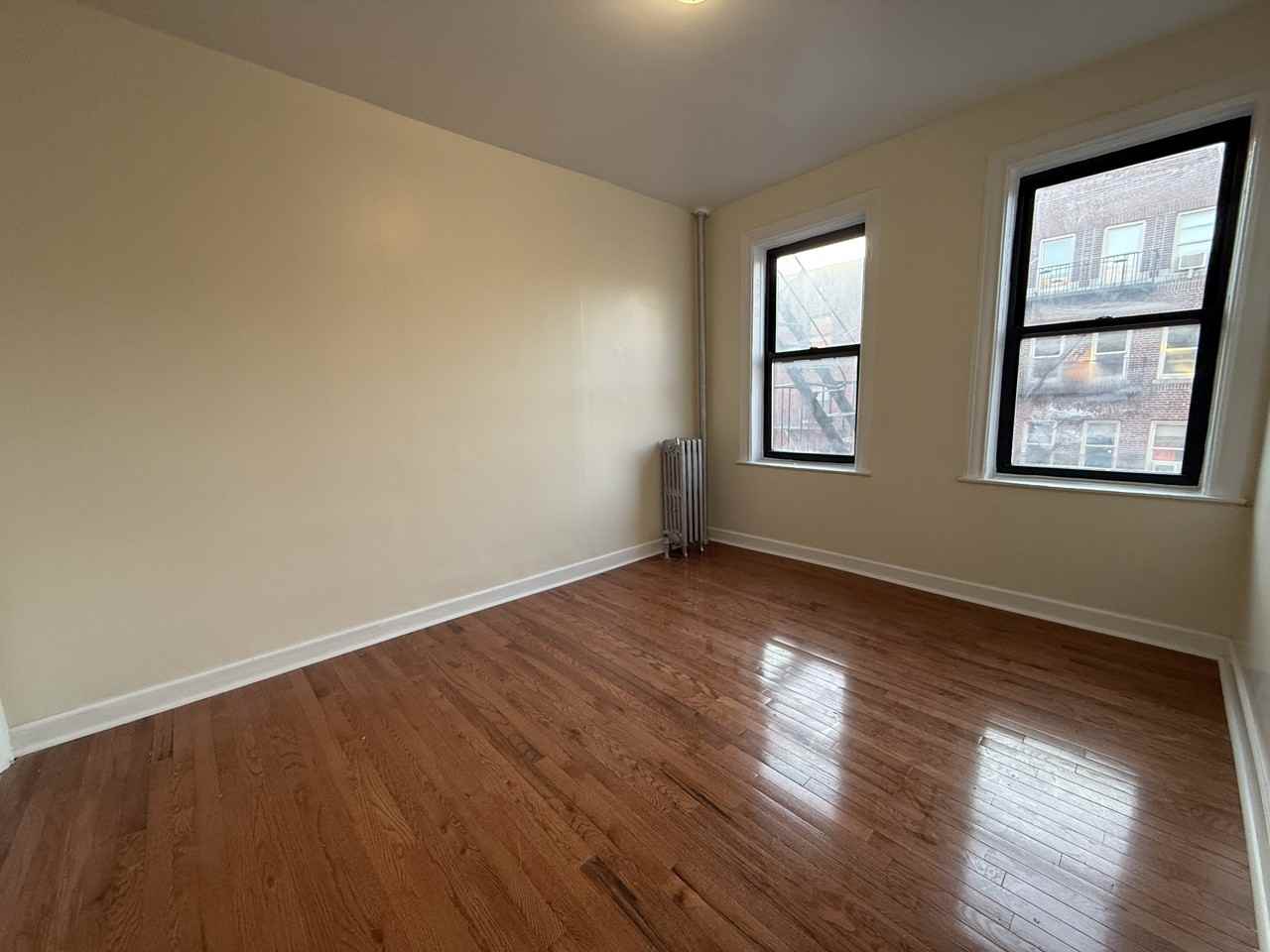 Taylor Ave - Photo 4 of 12