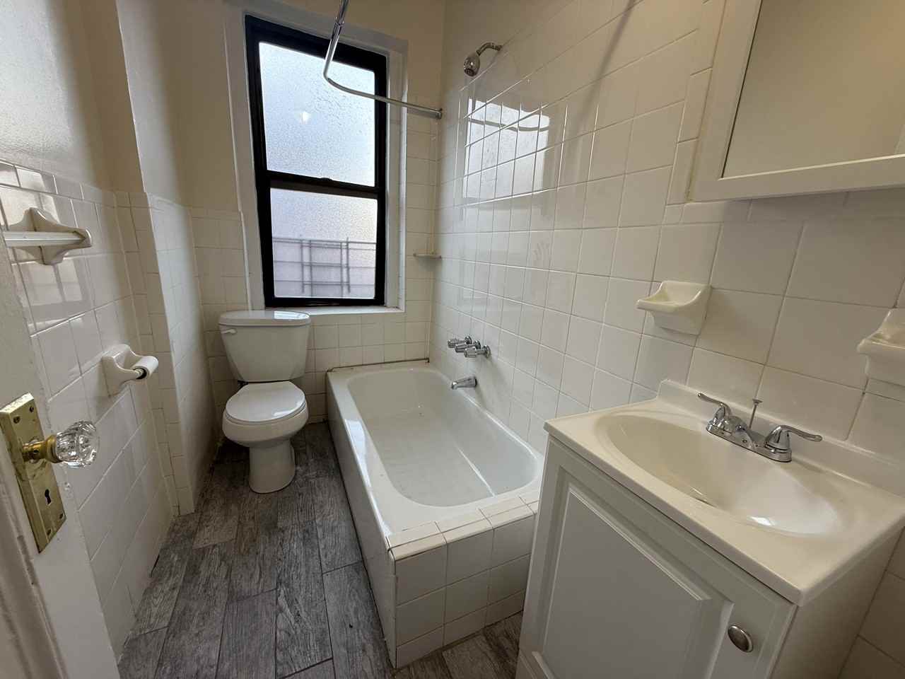 Taylor Ave - Photo 5 of 12